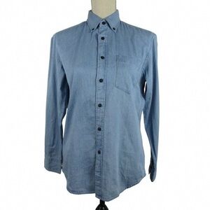 Wrangler Men's Denim-Style Light Blue Button-Down Shirt